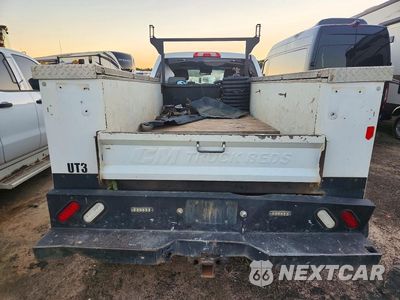 Zdjęcie 6 z 12 samochodu: 2019 CHEVROLET SILVERADO K2500 HEAVY DUTY VIN:1GC1KREG0KF170223 - miniatura