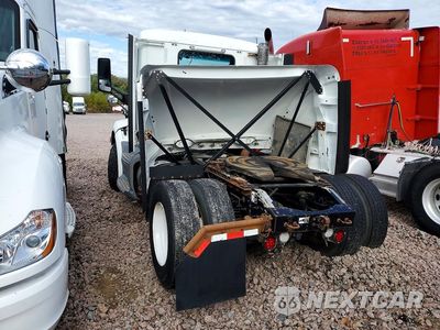 Drugie zdjęcie samochodu z przodu: 2019 PETERBILT 579 - SEMI TRUCK VIN:1XPBA48X3KD478647 - miniatura