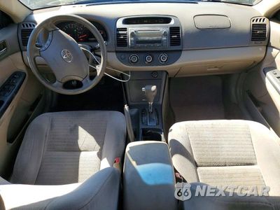 Zdjęcie 8 z 12 samochodu: 2006 TOYOTA CAMRY LE VIN:4T1BE32K66U714058 - miniatura