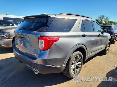 Trzecie zdjęcie samochodu z tyłu: 2022 FORD EXPLORER XLT VIN:1FMSK8DH4NGC14422 - miniatura