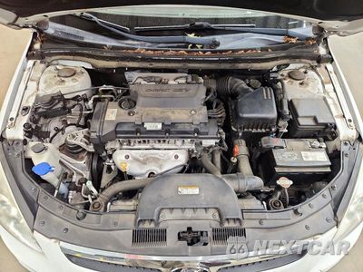 Zdjęcie 11 z 12 samochodu: 2012 HYUNDAI ELANTRA TOURING GLS VIN:KMHDB8AEXCU155071 - miniatura