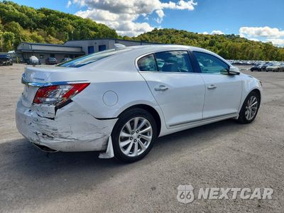 Trzecie zdjęcie samochodu z tyłu: 2016 BUICK LACROSSE PREMIUM VIN:1G4GD5G31GF163663 - miniatura