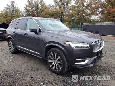 Czwarte zdjęcie samochodu z boku: 2023 VOLVO XC90 PLUS VIN:YV4062PN1P1956701 - miniatura