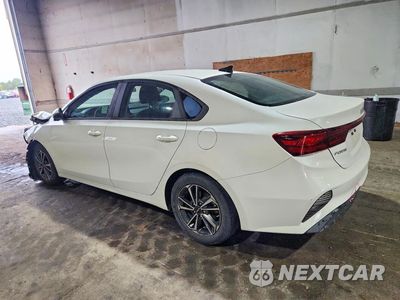 Drugie zdjęcie samochodu z przodu: 2023 KIA FORTE LXS VIN:3KPF24AD2PE593939 - miniatura