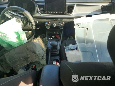 Zdjęcie 8 z 12 samochodu: 2023 KIA RIO S VIN:3KPA24AD9PE584732 - miniatura