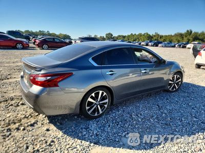Trzecie zdjęcie samochodu z tyłu: 2017 NISSAN ALTIMA 2.5 SR VIN:1N4AL3AP3HC488398 - miniatura
