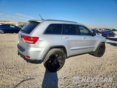 Trzecie zdjęcie samochodu z tyłu: 2012 JEEP GRAND CHEROKEE LAREDO VIN:1C4RJFAG1CC244648 - miniatura