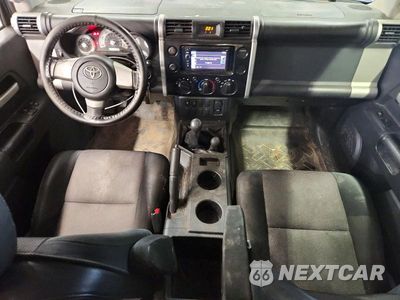 Zdjęcie 8 z 13 samochodu: 2009 TOYOTA FJ CRUISER BASE VIN:JTEBU11F49K060897 - miniatura