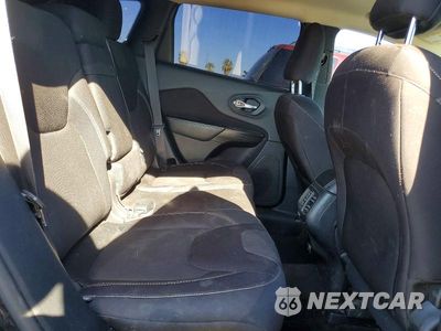 Zdjęcie 11 z 13 samochodu: 2015 JEEP CHEROKEE LATITUDE VIN:1C4PJMCS7FW654418 - miniatura