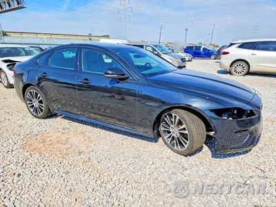Czwarte zdjęcie samochodu z boku: 2024 JAGUAR XF R-DYNAMIC SE VIN:SAJBL4GX7RCY93579 - miniatura