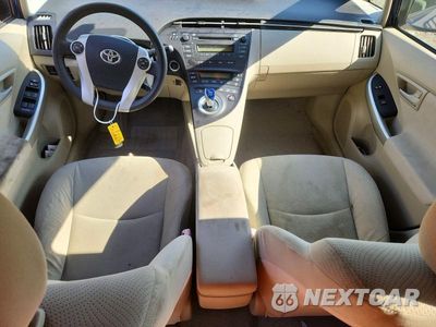 Zdjęcie 8 z 12 samochodu: 2010 TOYOTA PRIUS II VIN:JTDKN3DU7A1106787 - miniatura