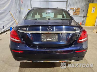 Zdjęcie 6 z 12 samochodu: 2017 MERCEDES-BENZ E 300 4MATIC VIN:WDDZF4KB9HA218820 - miniatura