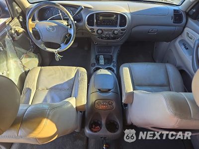 Zdjęcie 8 z 13 samochodu: 2005 TOYOTA SEQUOIA LIMITED VIN:5TDBT48AX5S252220 - miniatura