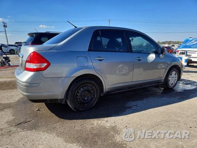 Trzecie zdjęcie samochodu z tyłu: 2011 NISSAN VERSA 1.8 S VIN:3N1BC1AP6BL359864 - miniatura
