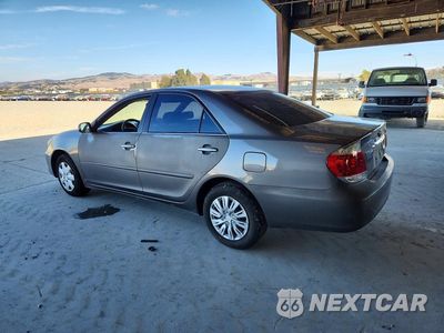 Drugie zdjęcie samochodu z przodu: 2005 TOYOTA CAMRY STANDARD VIN:4T1BE32KX5U944653 - miniatura