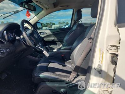 Zdjęcie 7 z 13 samochodu: 2019 DODGE JOURNEY CROSSROAD VIN:3C4PDCGG0KT857755 - miniatura