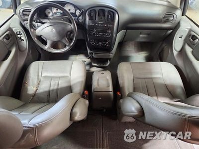 Zdjęcie 8 z 13 samochodu: 2005 DODGE GRAND CARAVAN SXT VIN:2D4GP44L85R581074 - miniatura