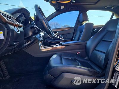 Zdjęcie 7 z 13 samochodu: 2013 MERCEDES-BENZ E 350 4MATIC VIN:WDDHF8JB5DA767753 - miniatura