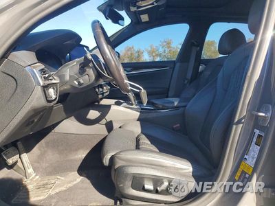 Zdjęcie 7 z 12 samochodu: 2021 BMW 530E VIN:WBA13AG0XMCG11570 - miniatura