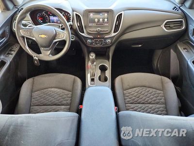 Zdjęcie 8 z 13 samochodu: 2021 CHEVROLET EQUINOX LT VIN:3GNAXUEVXMS177351 - miniatura