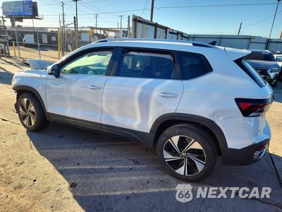 Drugie zdjęcie samochodu z przodu: 2026 VOLKSWAGEN TAOS SE VIN:3VVUC7B24TM047387 - miniatura