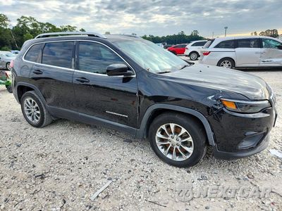 Czwarte zdjęcie samochodu z boku: 2019 JEEP CHEROKEE LATITUDE PLUS VIN:1C4PJLLB8KD184237 - miniatura