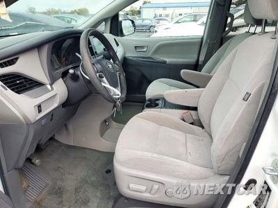 Zdjęcie 7 z 13 samochodu: 2017 TOYOTA SIENNA LE VIN:5TDKZ3DC2HS870412 - miniatura