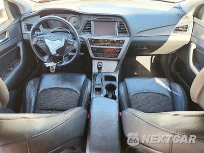 Zdjęcie 8 z 13 samochodu: 2015 HYUNDAI SONATA SPORT VIN:5NPE34AF3FH043704 - miniatura