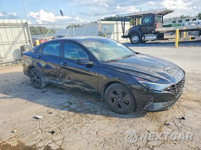Czwarte zdjęcie samochodu z boku: 2021 HYUNDAI ELANTRA SEL VIN:KMHLM4AG5MU157327 - miniatura
