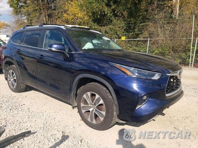 Czwarte zdjęcie samochodu z boku: 2023 TOYOTA HIGHLANDER XLE VIN:5TDKDRBH7PS506081 - miniatura