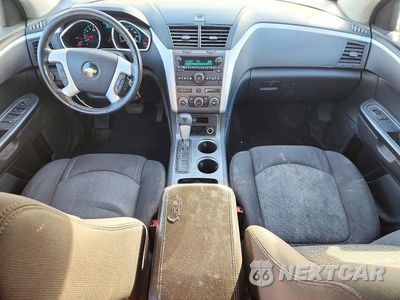 Zdjęcie 8 z 14 samochodu: 2011 CHEVROLET TRAVERSE LT VIN:1GNKVGED1BJ112289 - miniatura