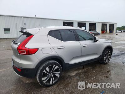 Trzecie zdjęcie samochodu z tyłu: 2023 VOLVO XC40 ULTIMATE VIN:YV4L12UA9P2096005 - miniatura