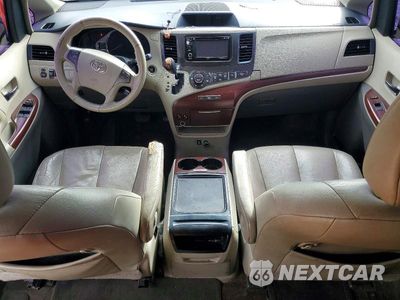 Zdjęcie 8 z 13 samochodu: 2013 TOYOTA SIENNA XLE 8-PASSENGER VIN:5TDYK3DC7DS381254 - miniatura