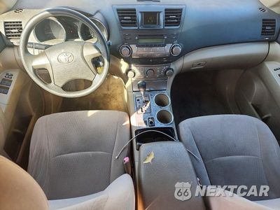 Zdjęcie 8 z 13 samochodu: 2008 TOYOTA HIGHLANDER BASE VIN:JTEDS41A382056097 - miniatura