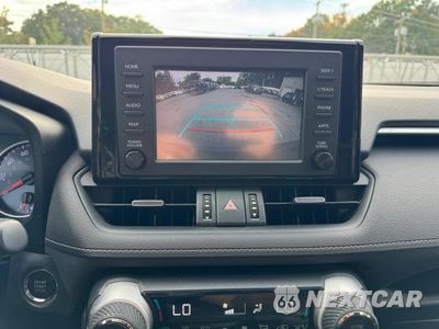 Zdjęcie 10 z 12 samochodu: 2019 TOYOTA RAV4 XLE PREMIUM VIN:2T3A1RFV8KC047673 - miniatura