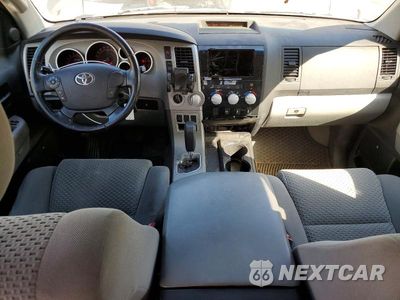 Zdjęcie 8 z 12 samochodu: 2007 TOYOTA TUNDRA SR5 VIN:5TFBV54127X019760 - miniatura