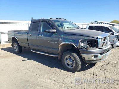 Czwarte zdjęcie samochodu z boku: 2004 DODGE RAM 3500 ST VIN:3D7LU38C24G114431 - miniatura