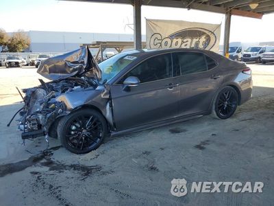 2022 TOYOTA CAMRY XSE 4T1K31AK6NU038656 - główne zdjęcie licytacji z USA - miniatura