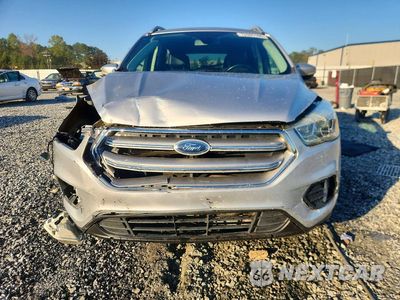 Piąte zdjęcie samochodu w środku: 2017 FORD ESCAPE TITANIUM VIN:1FMCU0J99HUC18727 - miniatura