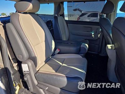 Zdjęcie 11 z 14 samochodu: 2018 KIA SEDONA LX VIN:KNDMB5C12J6350368 - miniatura