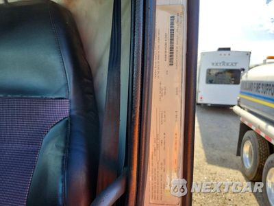 Zdjęcie 12 z 14 samochodu: 2013 VOLVO VNL SEMI TRUCK VIN:4V4NC9EH5DN141269 - miniatura