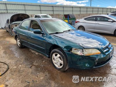 Czwarte zdjęcie samochodu z boku: 1999 HONDA ACCORD EX VIN:1HGCG5650XA027116 - miniatura