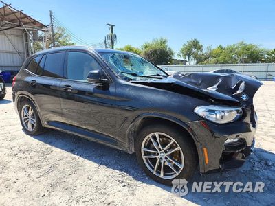 Czwarte zdjęcie samochodu z boku: 2019 BMW X3 SDRIVE30I VIN:5UXTR7C55KLF35234 - miniatura