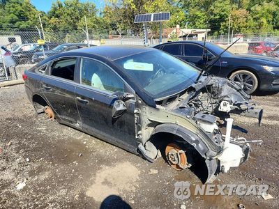 Czwarte zdjęcie samochodu z boku: 2015 HYUNDAI SONATA SE VIN:5NPE24AF4FH222725 - miniatura