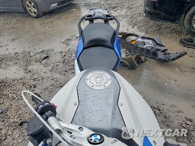 Piąte zdjęcie samochodu w środku: 2016 BMW R1200 RS VIN:WB10A1503GZ379137 - miniatura