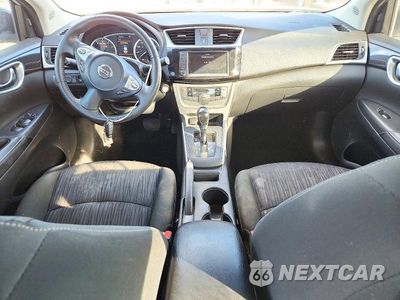Zdjęcie 8 z 12 samochodu: 2019 NISSAN SENTRA SV VIN:3N1AB7AP8KY299929 - miniatura
