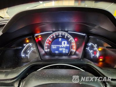 Zdjęcie 9 z 12 samochodu: 2017 HONDA CIVIC LX VIN:19XFC2F58HE035338 - miniatura