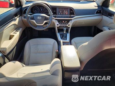 Zdjęcie 8 z 12 samochodu: 2018 HYUNDAI ELANTRA SEL VIN:5NPD84LF9JH236300 - miniatura