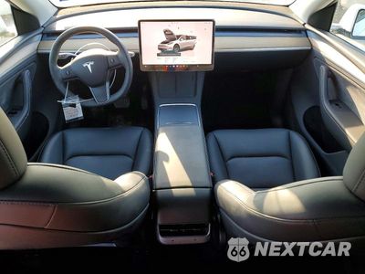 Zdjęcie 8 z 12 samochodu: 2025 TESLA MODEL Y VIN:7SAYGDED0SA378955 - miniatura