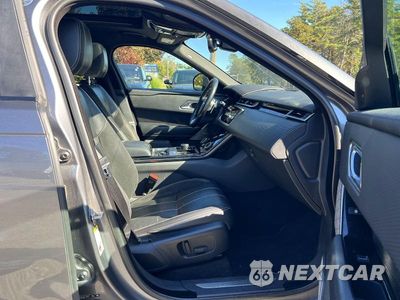 Piąte zdjęcie samochodu w środku: 2018 LAND ROVER RANGE ROVER VELAR R-DYNAMIC SE VIN:SALYL2RX0JA759077 - miniatura